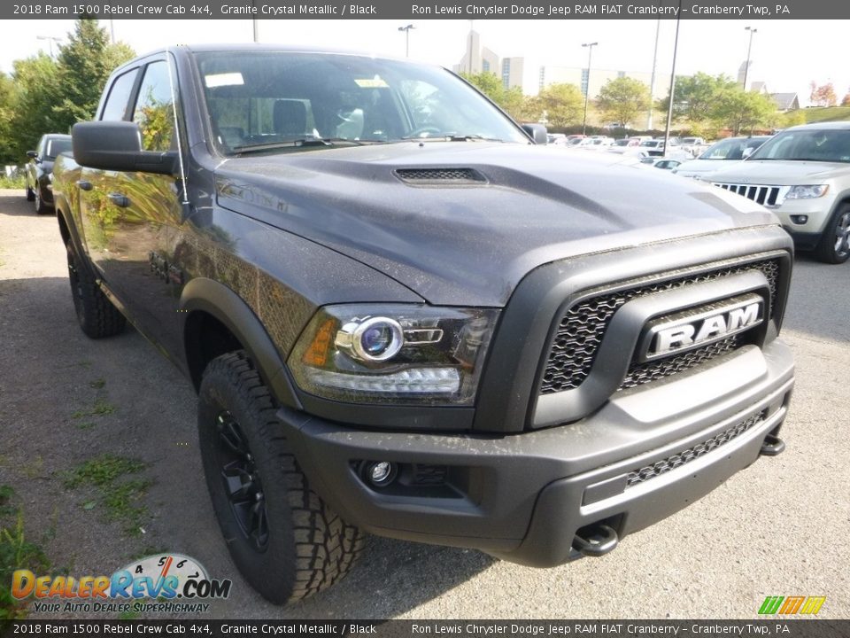 Front 3/4 View of 2018 Ram 1500 Rebel Crew Cab 4x4 Photo #7