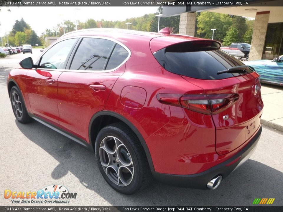 2018 Alfa Romeo Stelvio AWD Rosso Alfa (Red) / Black/Black Photo #4