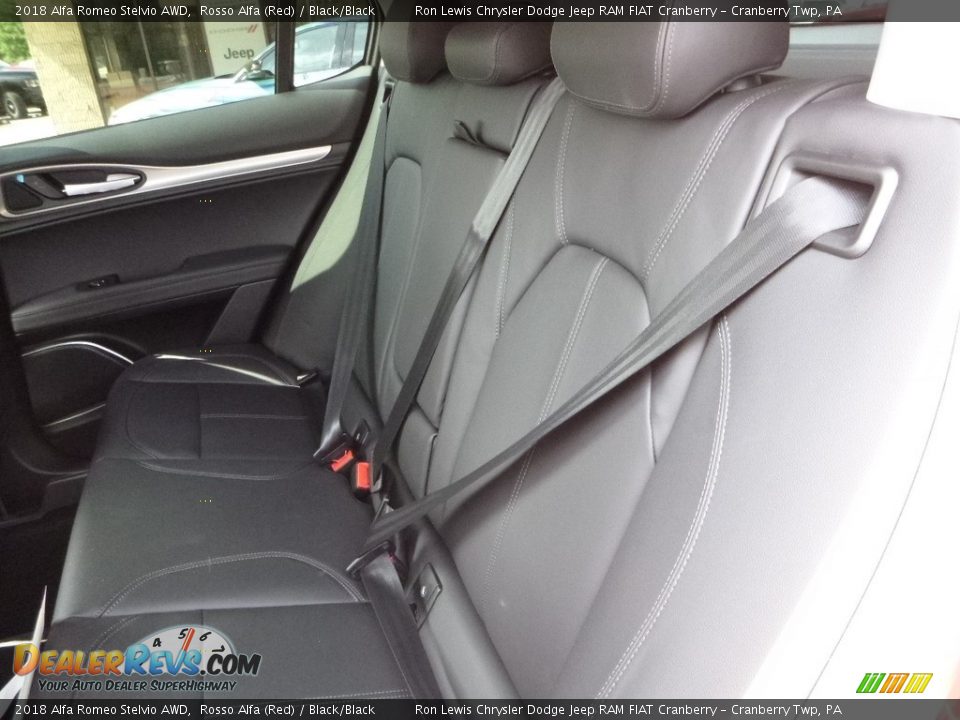 2018 Alfa Romeo Stelvio AWD Rosso Alfa (Red) / Black/Black Photo #17