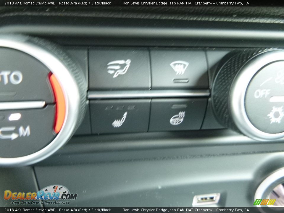 2018 Alfa Romeo Stelvio AWD Rosso Alfa (Red) / Black/Black Photo #24