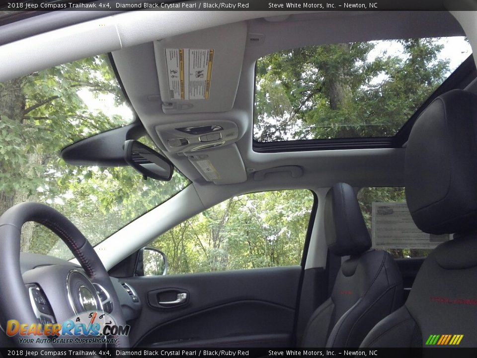 2018 Jeep Compass Trailhawk 4x4 Diamond Black Crystal Pearl / Black/Ruby Red Photo #9