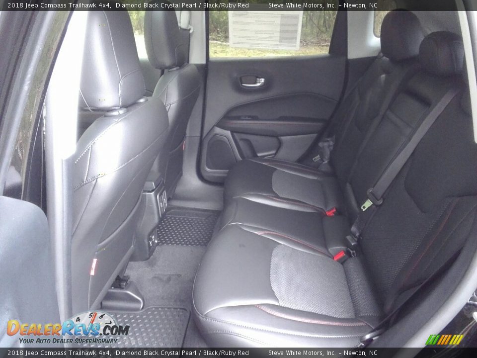 2018 Jeep Compass Trailhawk 4x4 Diamond Black Crystal Pearl / Black/Ruby Red Photo #11