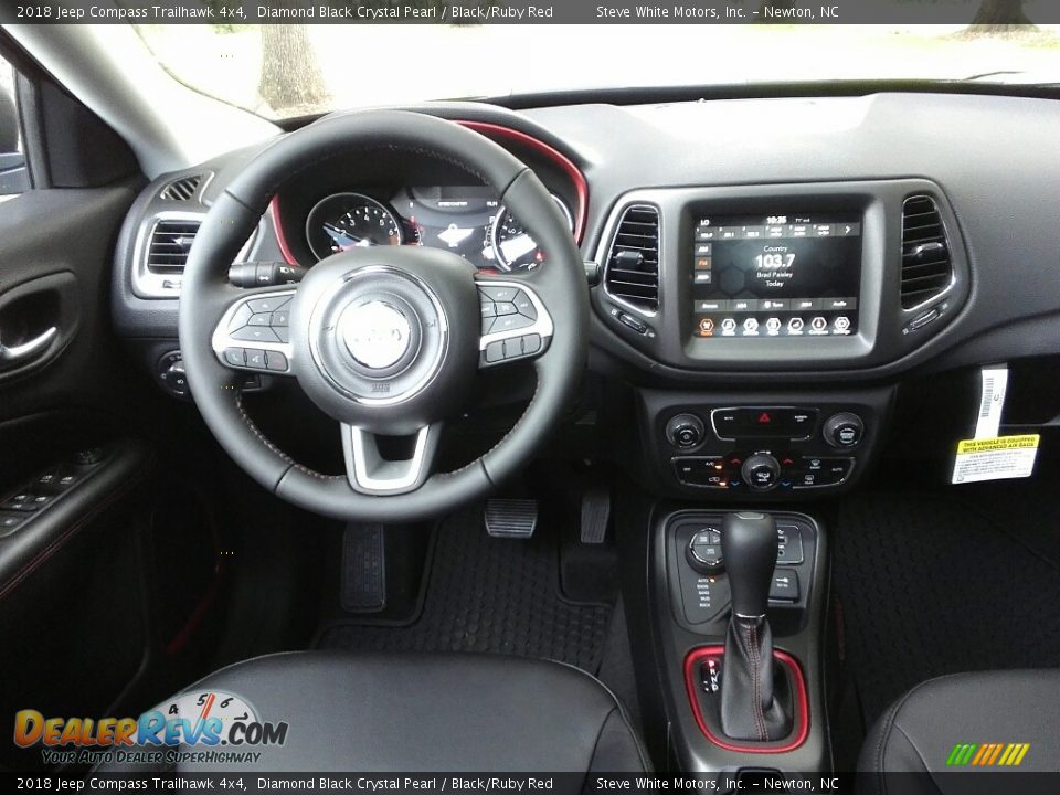 2018 Jeep Compass Trailhawk 4x4 Diamond Black Crystal Pearl / Black/Ruby Red Photo #17