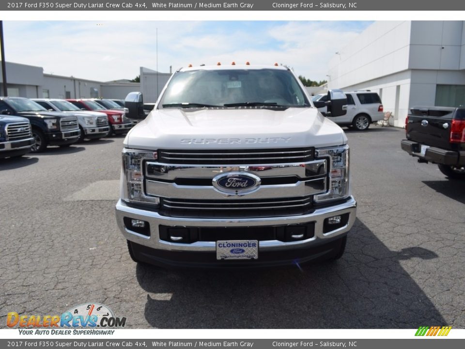 2017 Ford F350 Super Duty Lariat Crew Cab 4x4 White Platinum / Medium Earth Gray Photo #4
