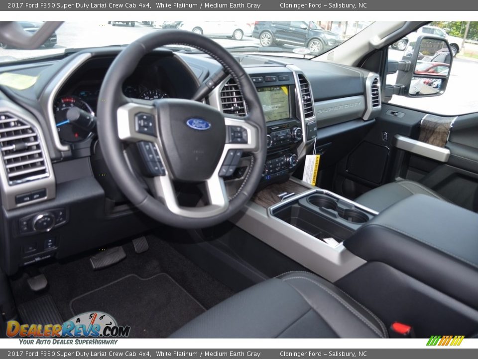 2017 Ford F350 Super Duty Lariat Crew Cab 4x4 White Platinum / Medium Earth Gray Photo #9