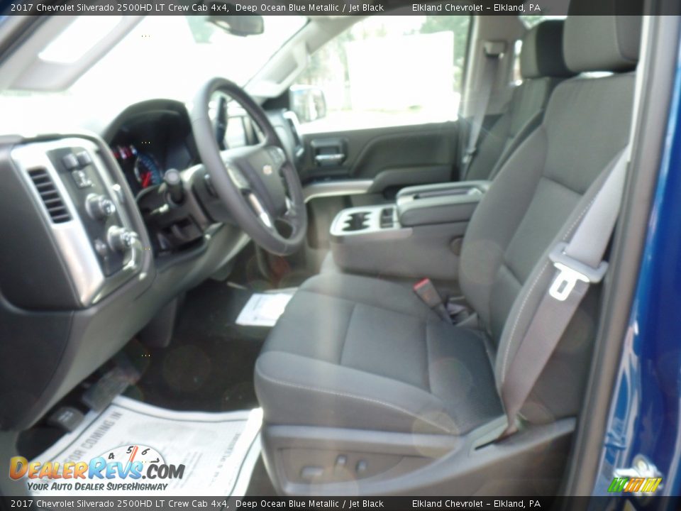2017 Chevrolet Silverado 2500HD LT Crew Cab 4x4 Deep Ocean Blue Metallic / Jet Black Photo #16