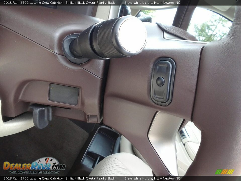 2018 Ram 2500 Laramie Crew Cab 4x4 Brilliant Black Crystal Pearl / Black Photo #15