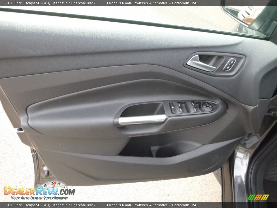 2018 Ford Escape SE 4WD Magnetic / Charcoal Black Photo #10