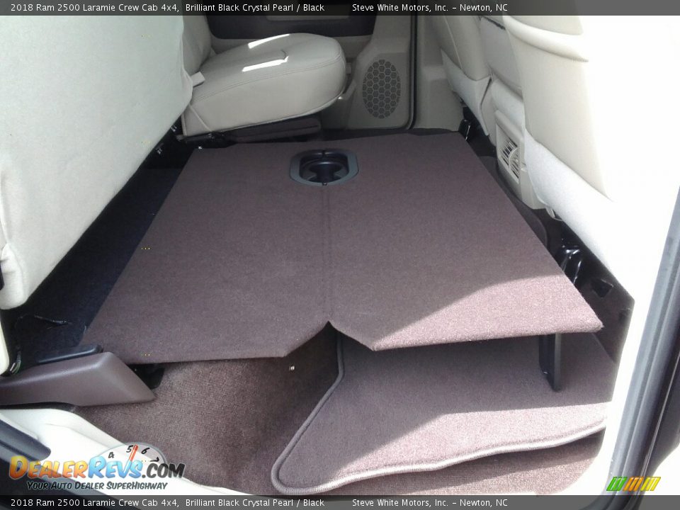 2018 Ram 2500 Laramie Crew Cab 4x4 Brilliant Black Crystal Pearl / Black Photo #31