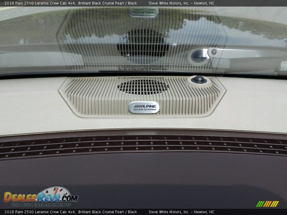 2018 Ram 2500 Laramie Crew Cab 4x4 Brilliant Black Crystal Pearl / Black Photo #34