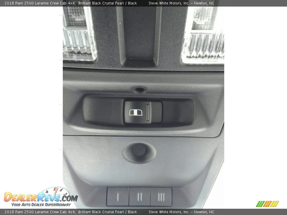 2018 Ram 2500 Laramie Crew Cab 4x4 Brilliant Black Crystal Pearl / Black Photo #35