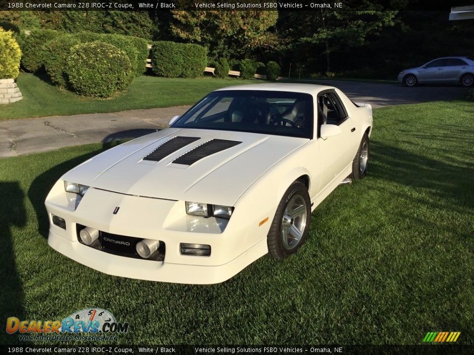 1988 Chevrolet Camaro Z28 IROC-Z Coupe White / Black Photo #1