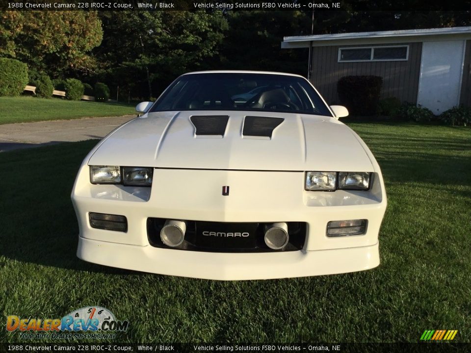 1988 Chevrolet Camaro Z28 IROC-Z Coupe White / Black Photo #8