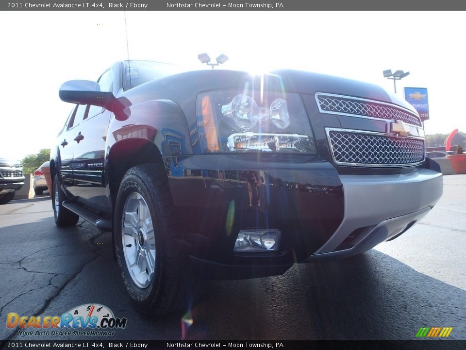 2011 Chevrolet Avalanche LT 4x4 Black / Ebony Photo #11