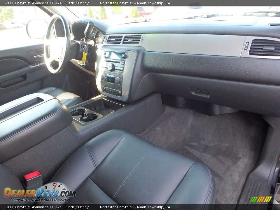 2011 Chevrolet Avalanche LT 4x4 Black / Ebony Photo #15