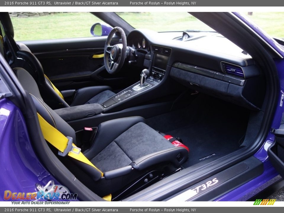 Dashboard of 2016 Porsche 911 GT3 RS Photo #20