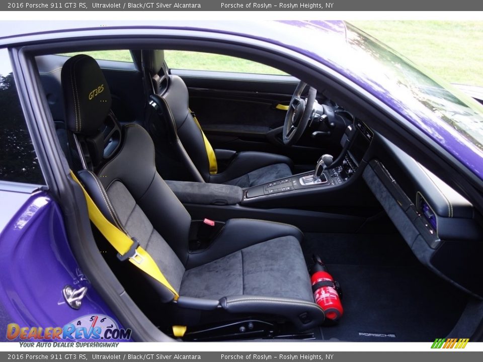 Front Seat of 2016 Porsche 911 GT3 RS Photo #22