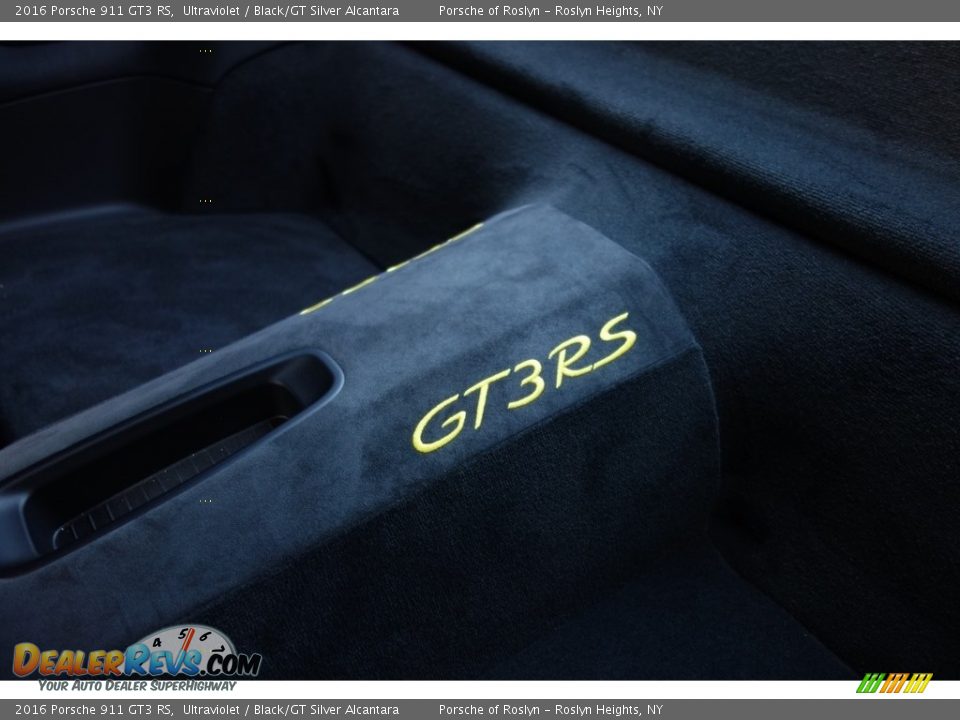2016 Porsche 911 GT3 RS Logo Photo #29