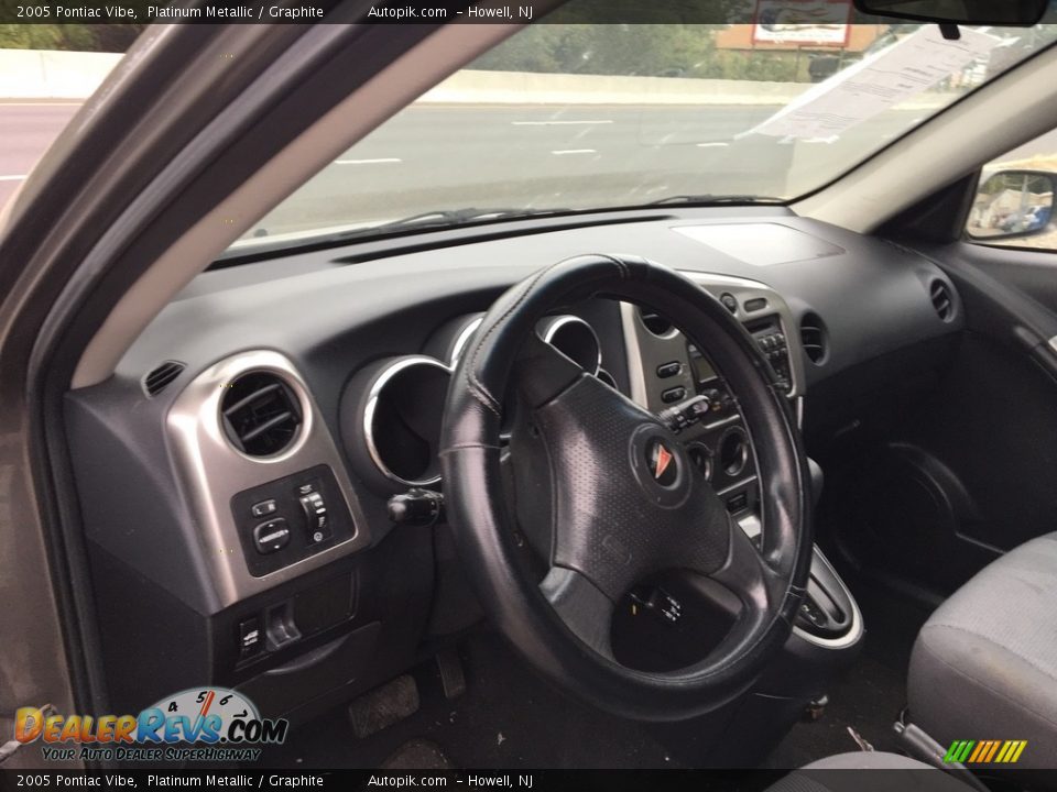 2005 Pontiac Vibe Platinum Metallic / Graphite Photo #6