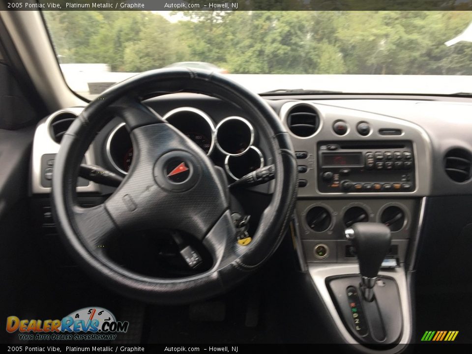 2005 Pontiac Vibe Platinum Metallic / Graphite Photo #14