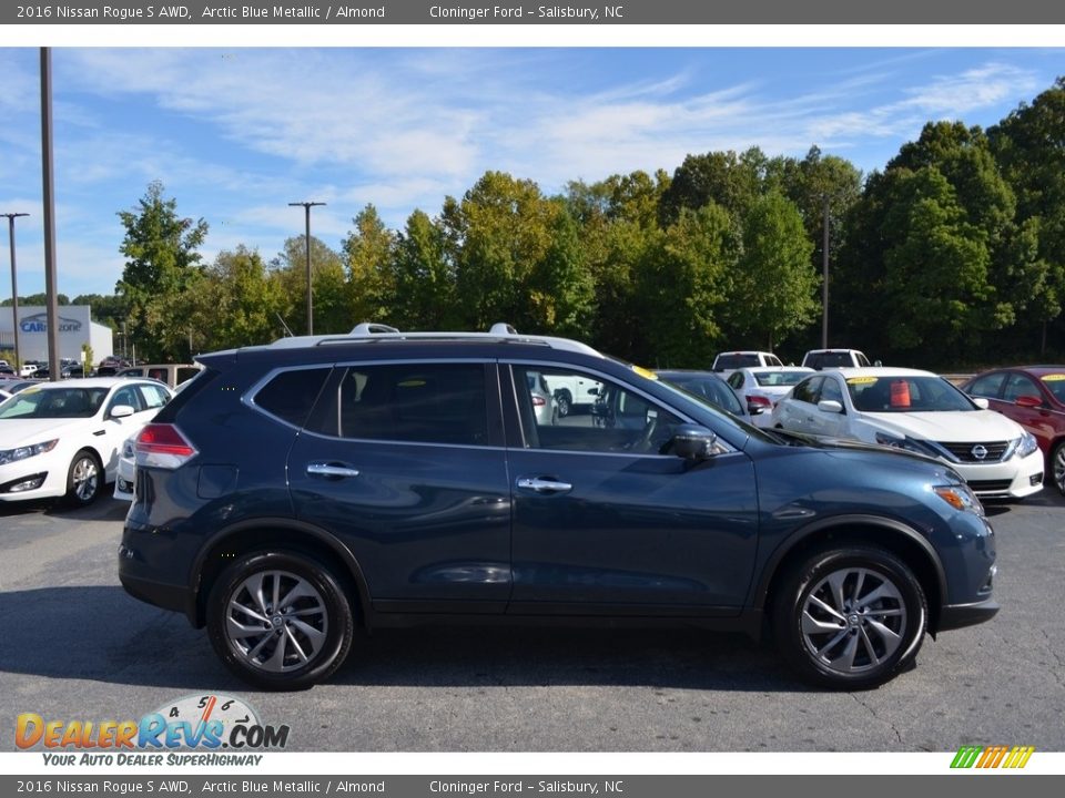 2016 Nissan Rogue S AWD Arctic Blue Metallic / Almond Photo #2
