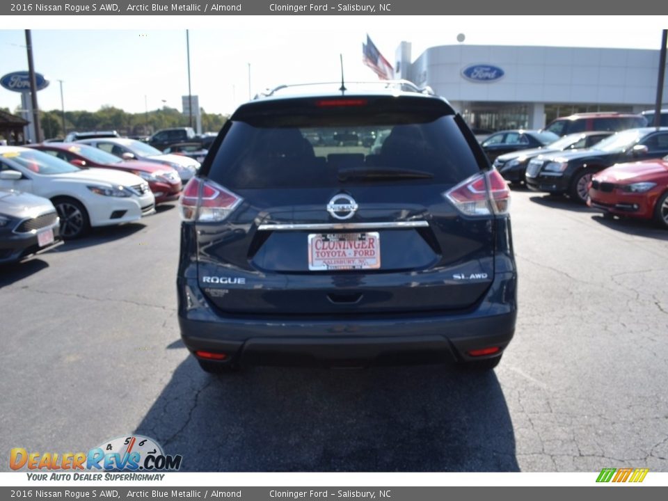 2016 Nissan Rogue S AWD Arctic Blue Metallic / Almond Photo #4