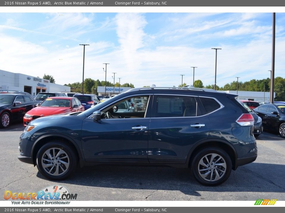 2016 Nissan Rogue S AWD Arctic Blue Metallic / Almond Photo #6