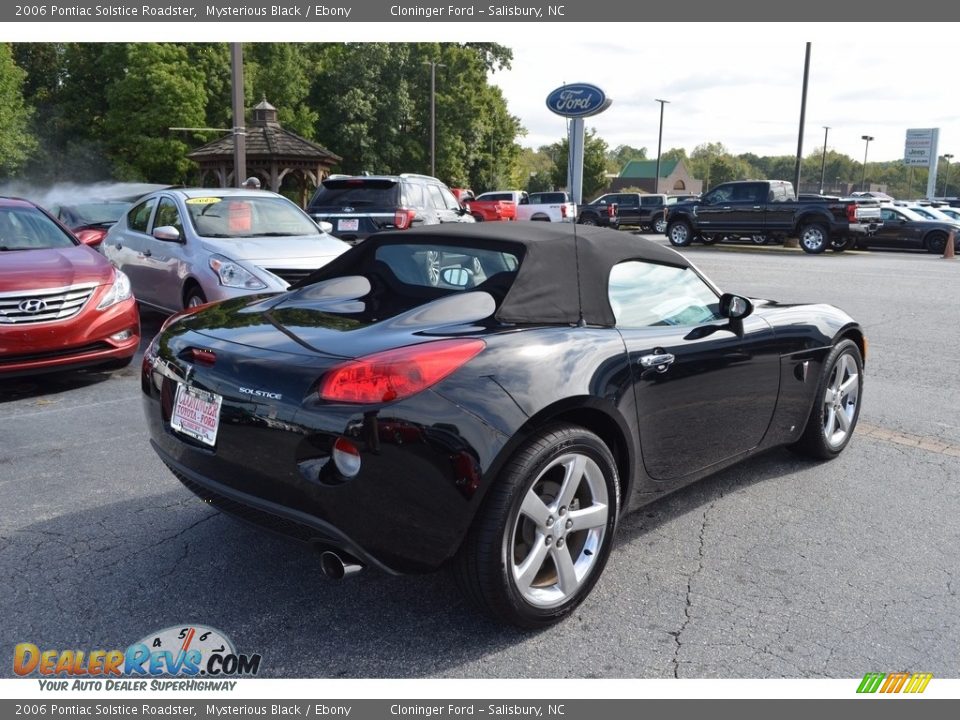 2006 Pontiac Solstice Roadster Mysterious Black / Ebony Photo #3