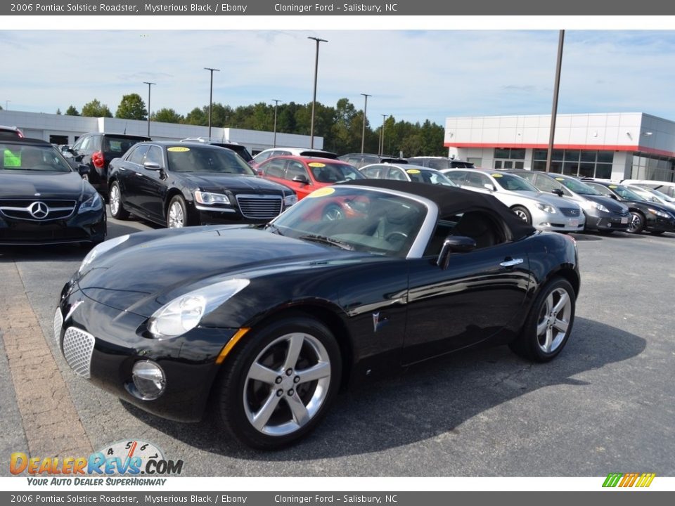 2006 Pontiac Solstice Roadster Mysterious Black / Ebony Photo #7