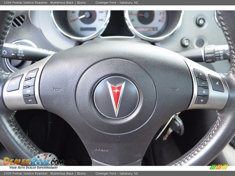 2006 Pontiac Solstice Roadster Mysterious Black / Ebony Photo #15