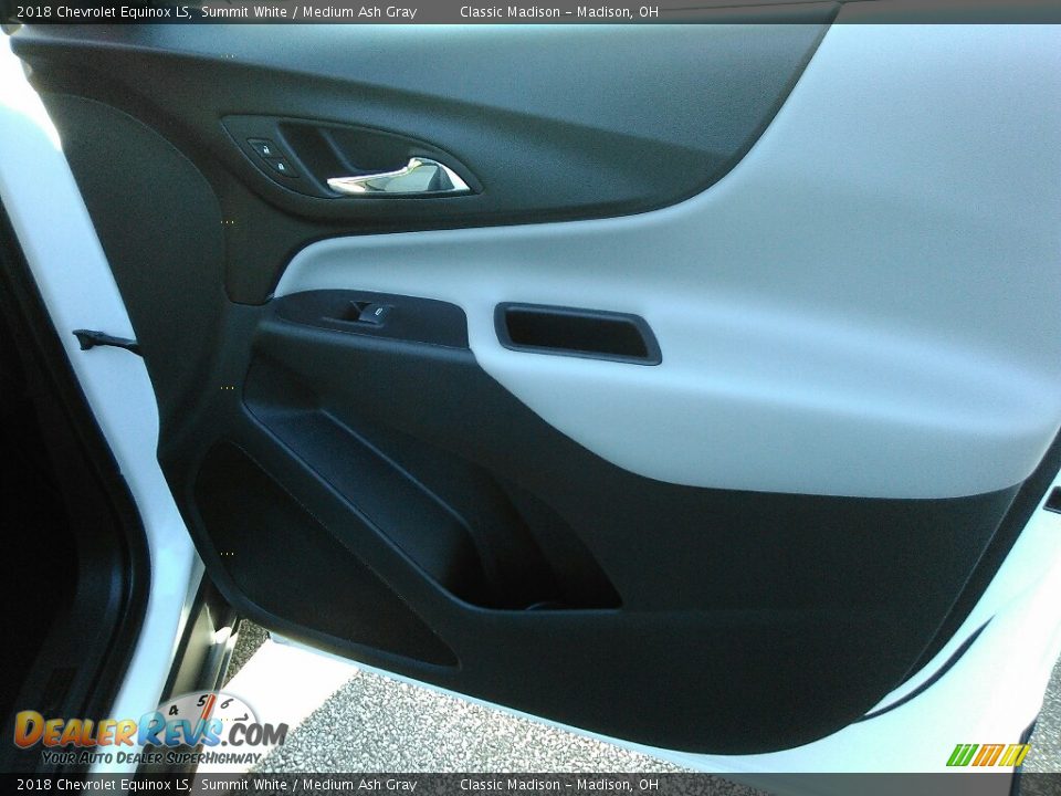 2018 Chevrolet Equinox LS Summit White / Medium Ash Gray Photo #17