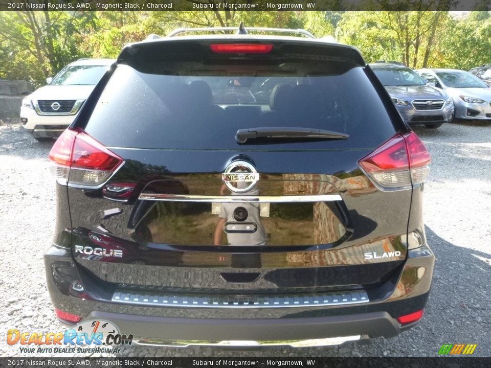 2017 Nissan Rogue SL AWD Magnetic Black / Charcoal Photo #4
