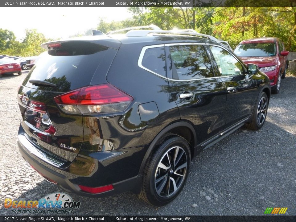 2017 Nissan Rogue SL AWD Magnetic Black / Charcoal Photo #5