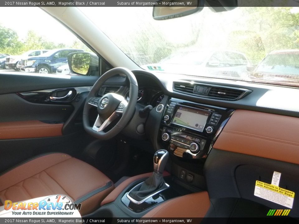 2017 Nissan Rogue SL AWD Magnetic Black / Charcoal Photo #11