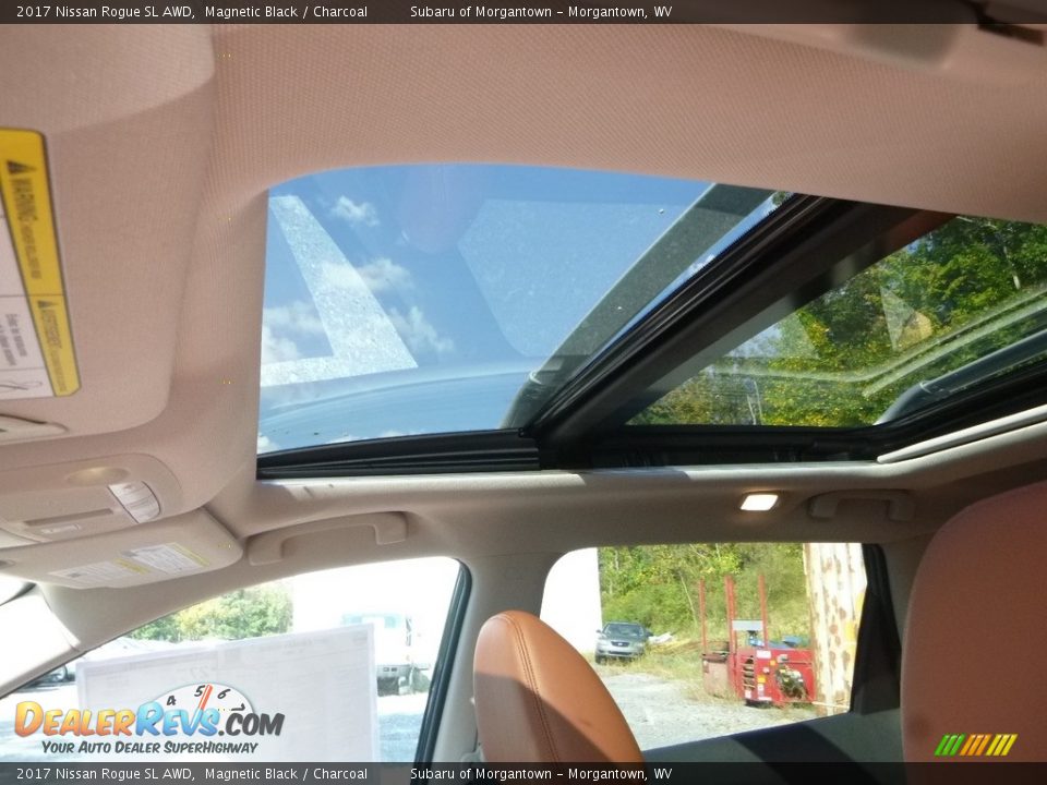 2017 Nissan Rogue SL AWD Magnetic Black / Charcoal Photo #15