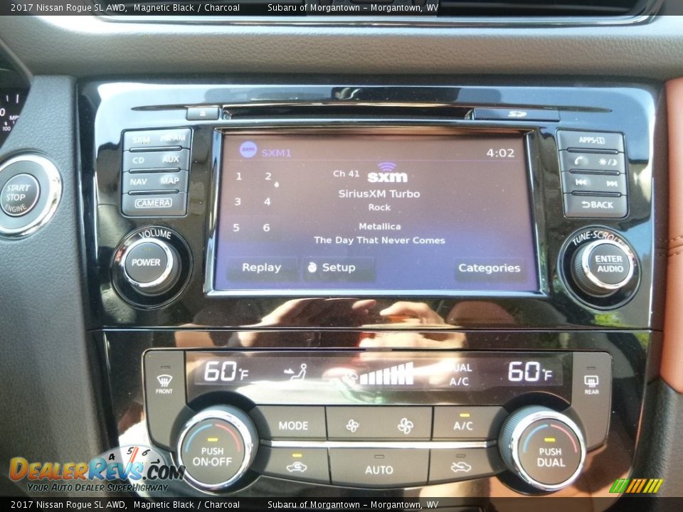 2017 Nissan Rogue SL AWD Magnetic Black / Charcoal Photo #19