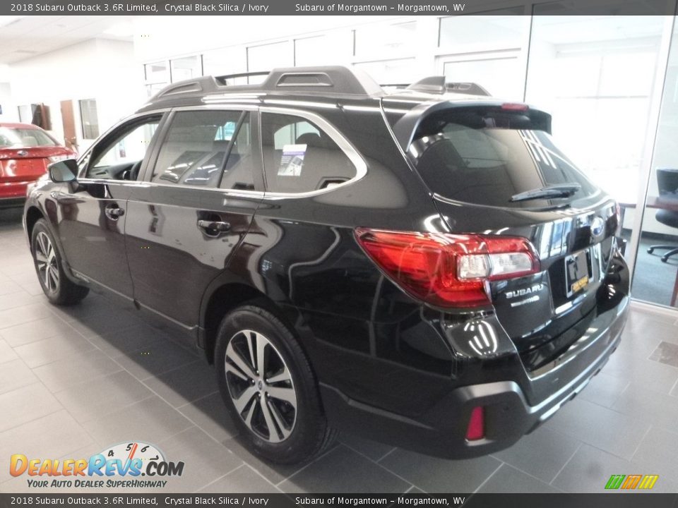 2018 Subaru Outback 3.6R Limited Crystal Black Silica / Ivory Photo #5
