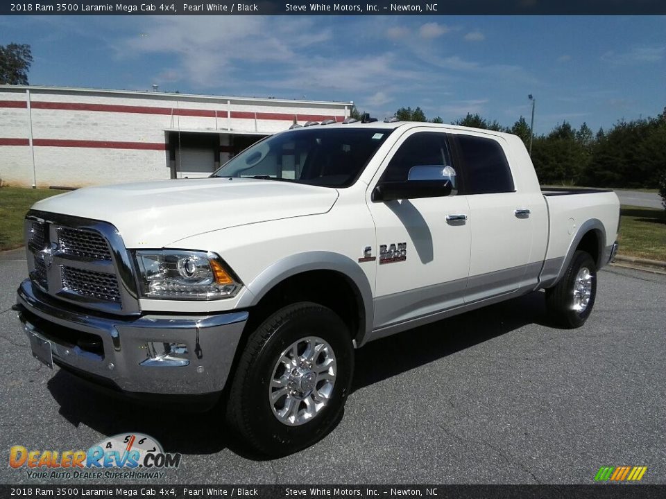 Front 3/4 View of 2018 Ram 3500 Laramie Mega Cab 4x4 Photo #2