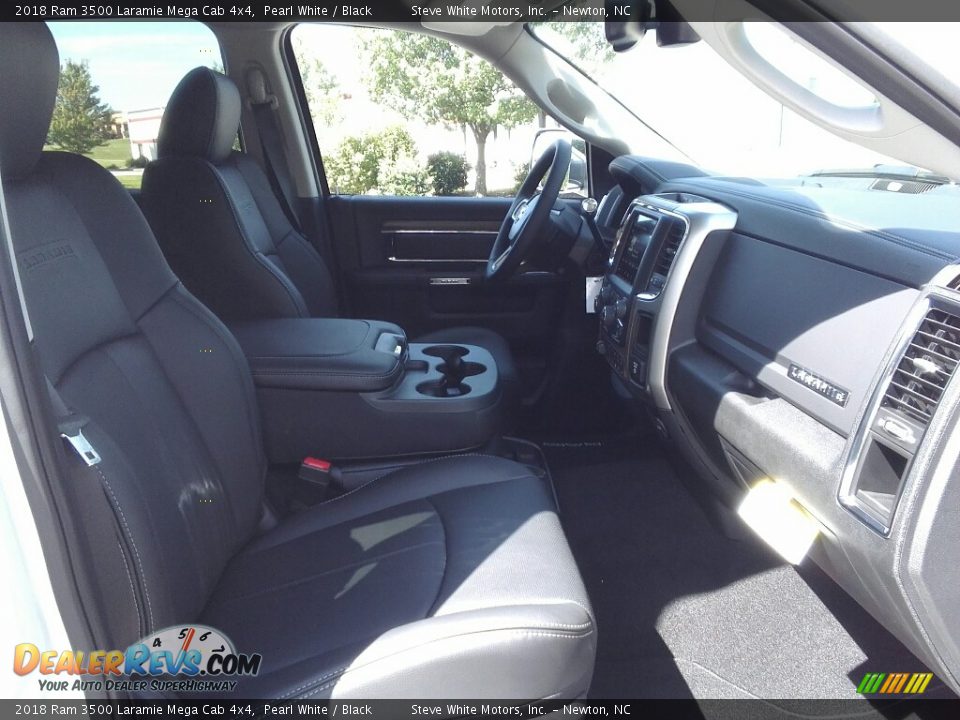 2018 Ram 3500 Laramie Mega Cab 4x4 Pearl White / Black Photo #13