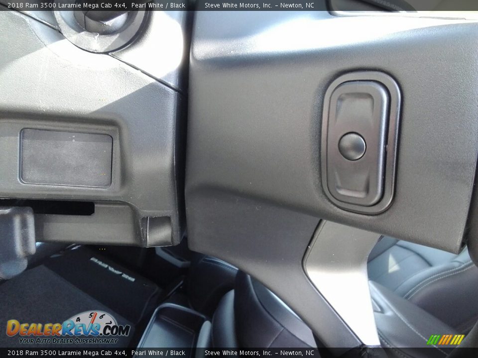 2018 Ram 3500 Laramie Mega Cab 4x4 Pearl White / Black Photo #15