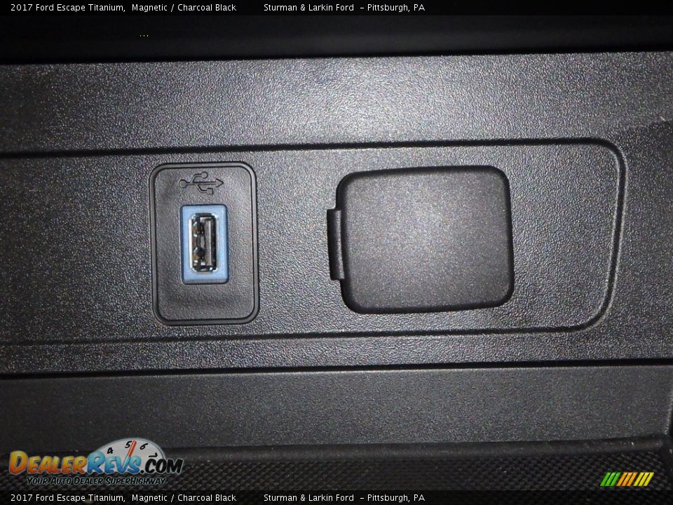 2017 Ford Escape Titanium Magnetic / Charcoal Black Photo #15