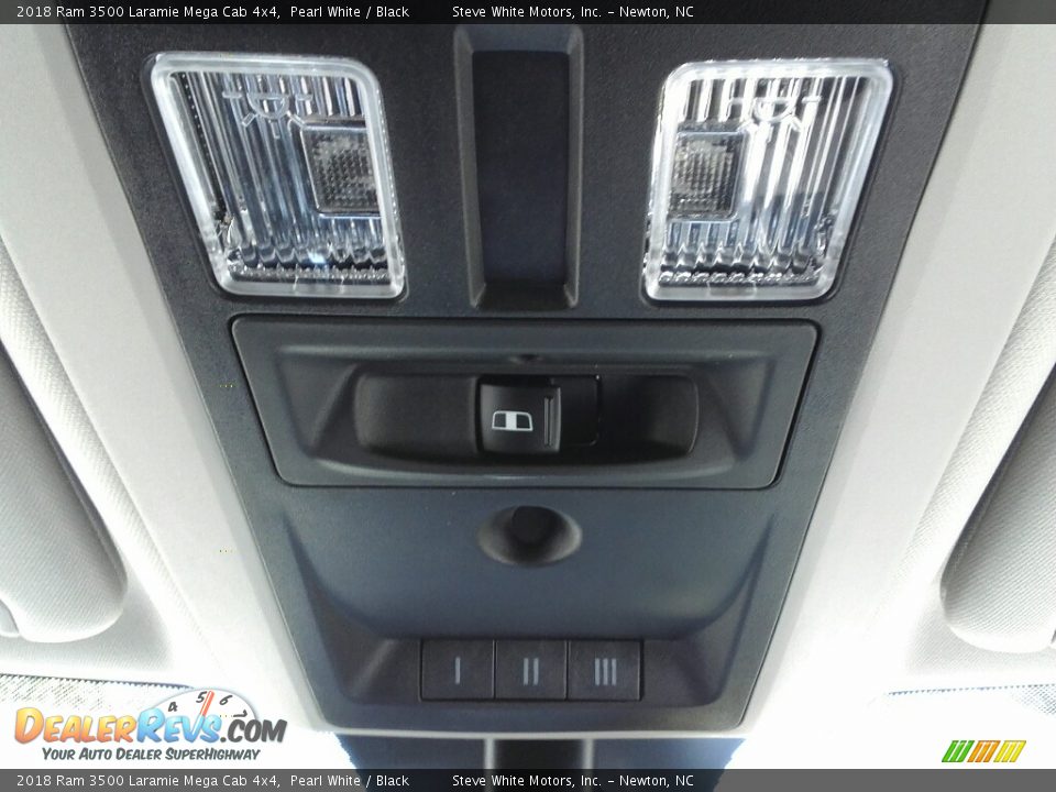 2018 Ram 3500 Laramie Mega Cab 4x4 Pearl White / Black Photo #31