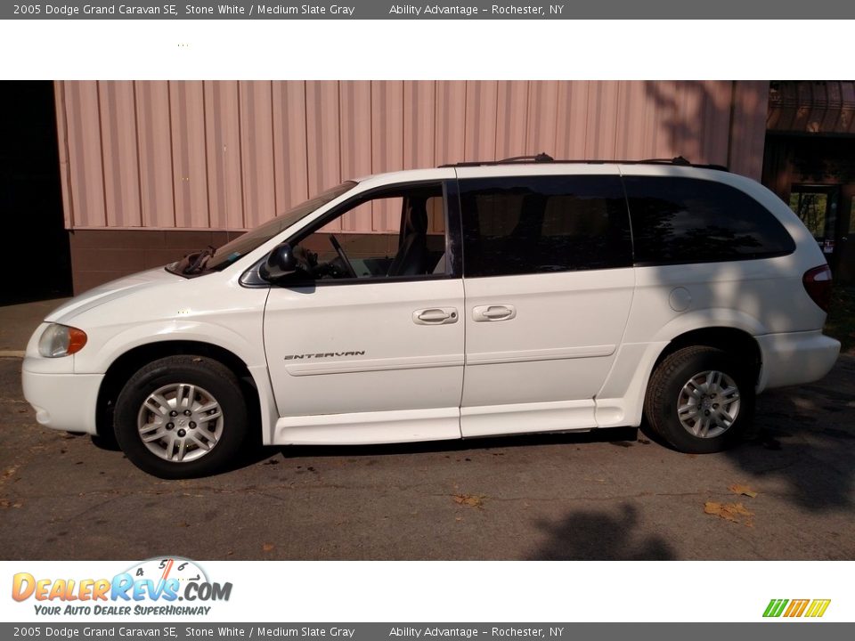 2005 Dodge Grand Caravan SE Stone White / Medium Slate Gray Photo #8