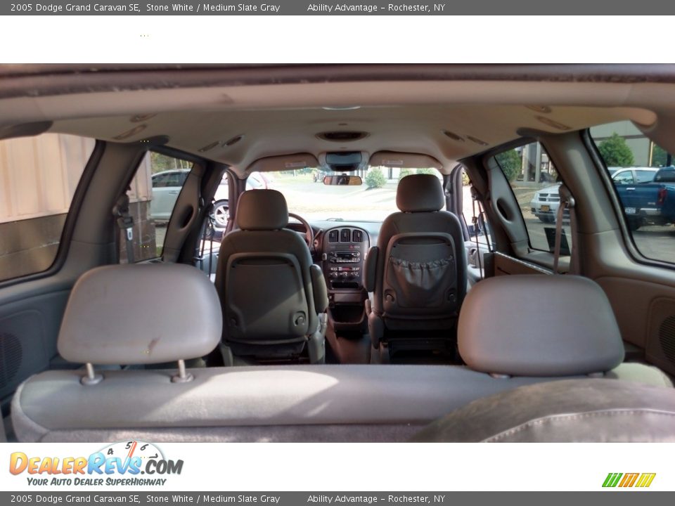 2005 Dodge Grand Caravan SE Stone White / Medium Slate Gray Photo #12