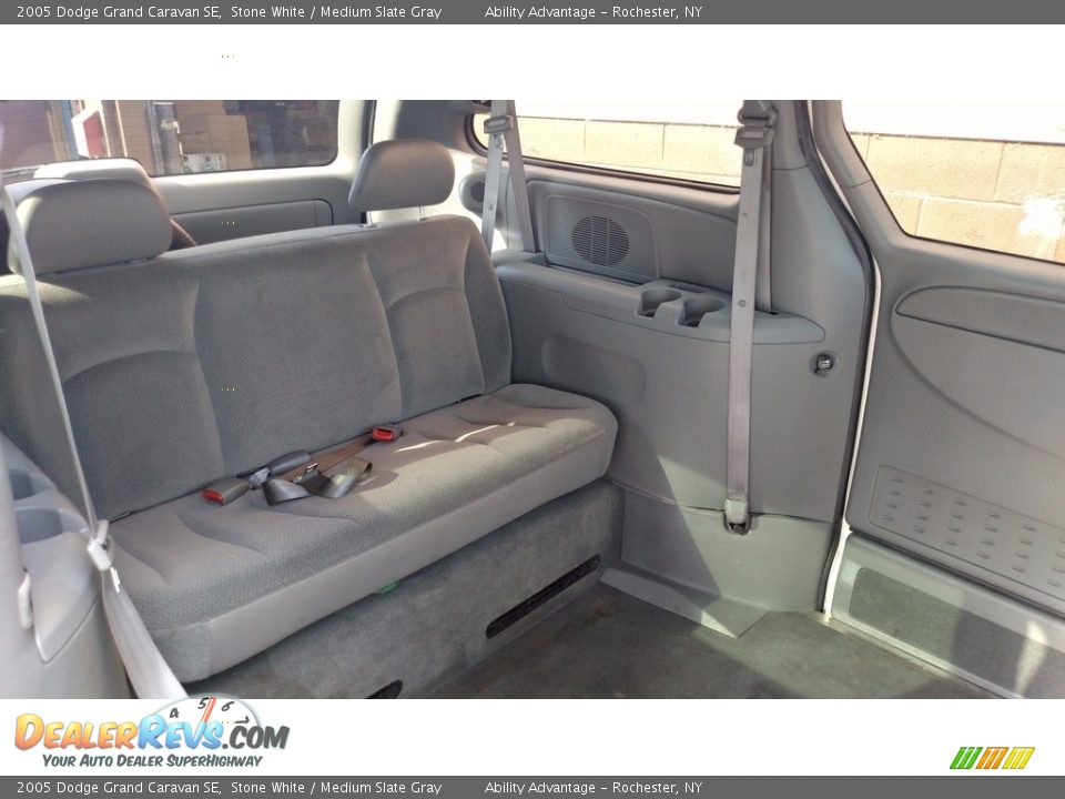 2005 Dodge Grand Caravan SE Stone White / Medium Slate Gray Photo #20