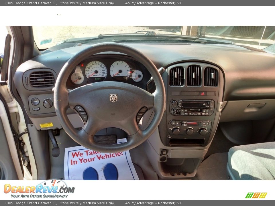 2005 Dodge Grand Caravan SE Stone White / Medium Slate Gray Photo #33