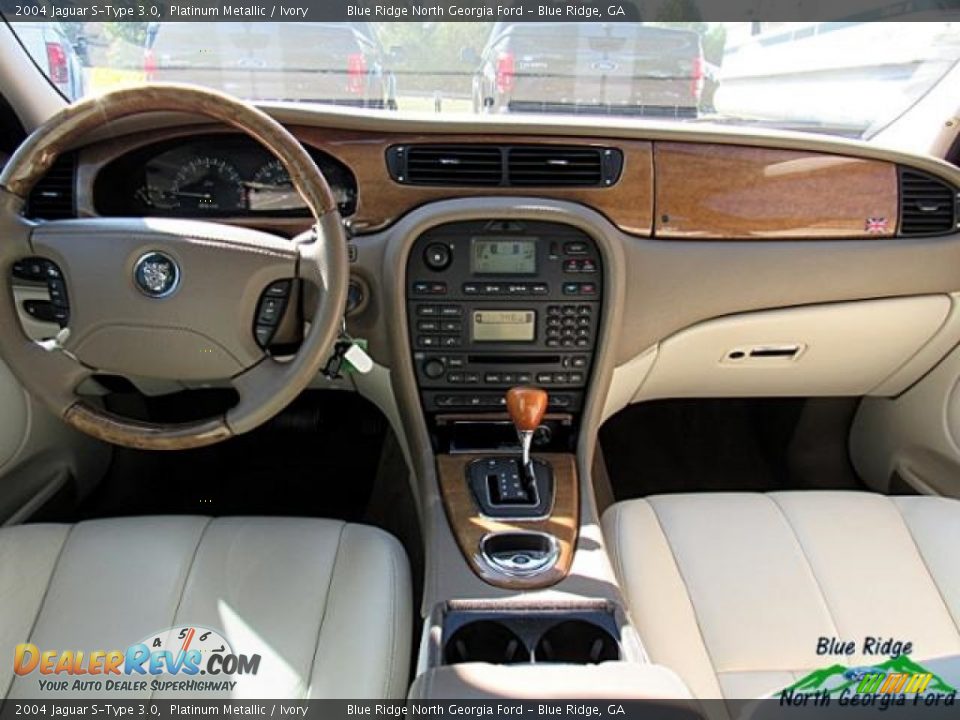 2004 Jaguar S-Type 3.0 Platinum Metallic / Ivory Photo #14