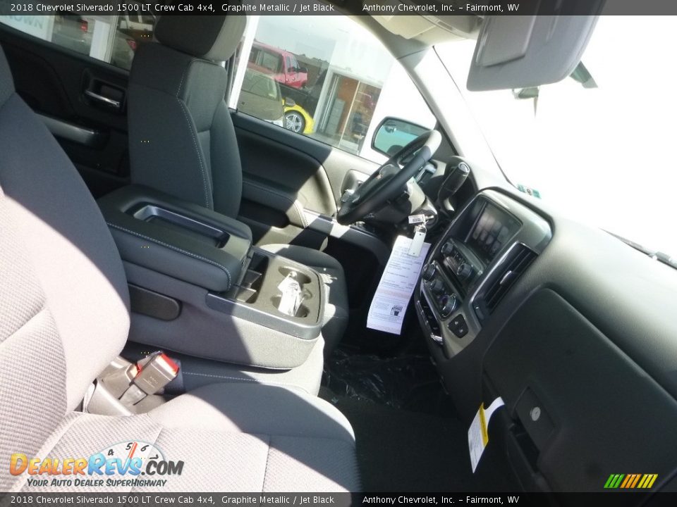 2018 Chevrolet Silverado 1500 LT Crew Cab 4x4 Graphite Metallic / Jet Black Photo #9