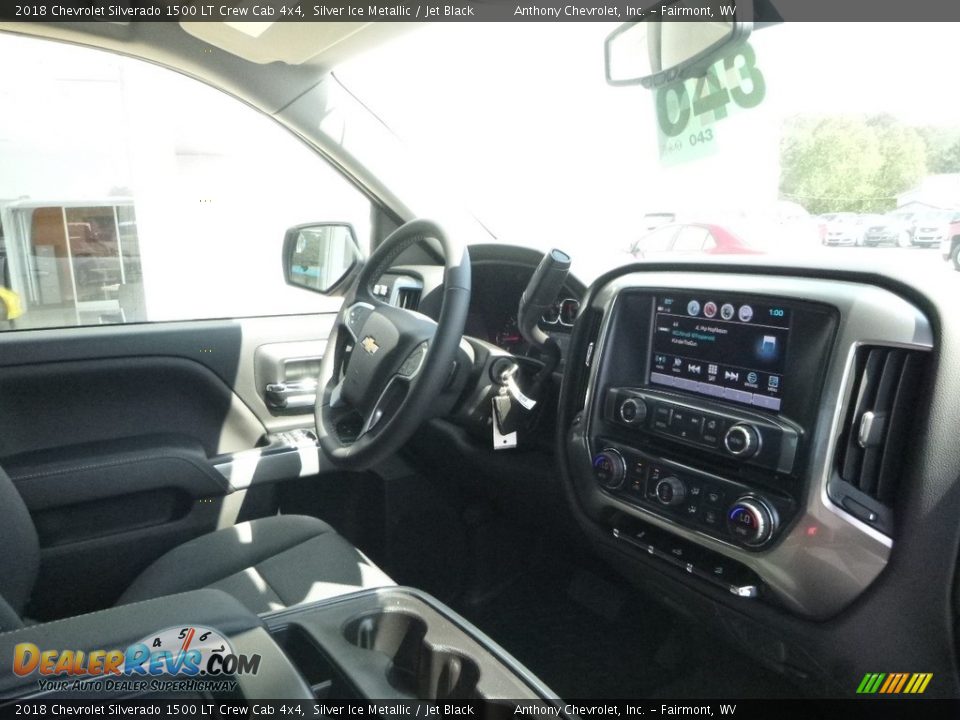 2018 Chevrolet Silverado 1500 LT Crew Cab 4x4 Silver Ice Metallic / Jet Black Photo #4