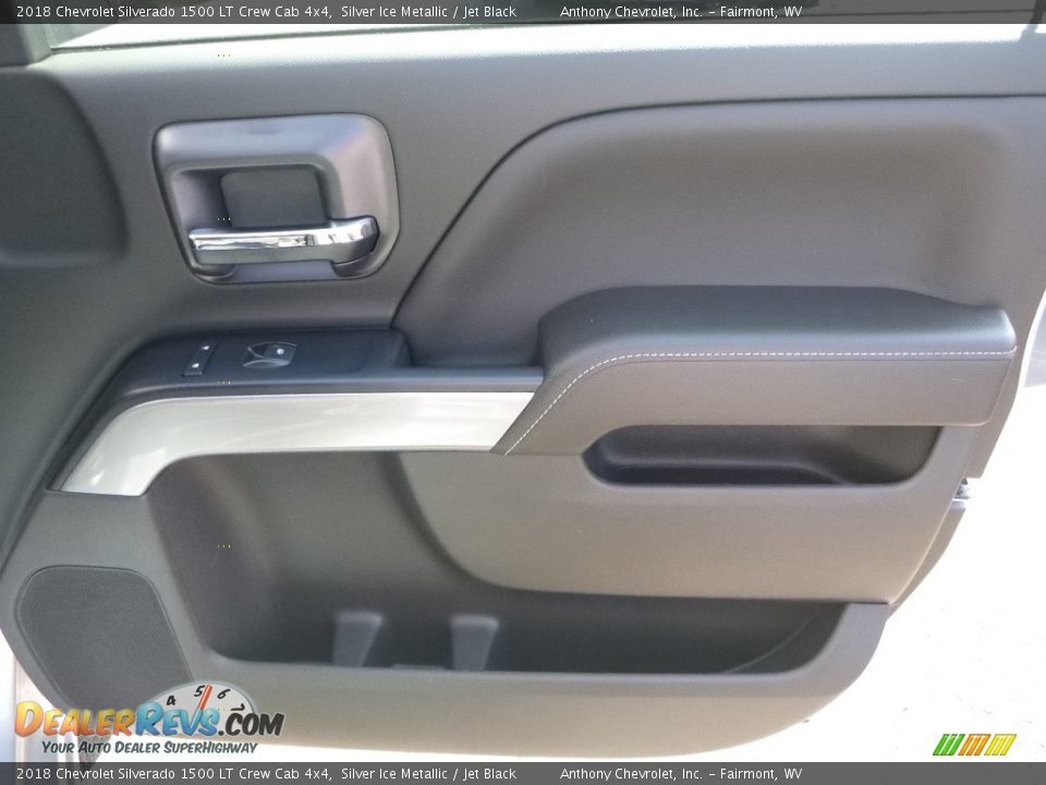 2018 Chevrolet Silverado 1500 LT Crew Cab 4x4 Silver Ice Metallic / Jet Black Photo #5